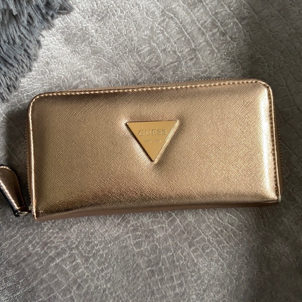 Guess wallet